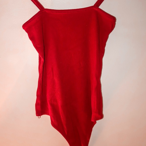 BRANDY MELVILLE Bodysuit ★★ - Picture 2 of 3